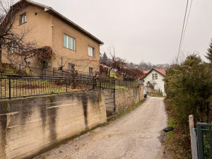 Kuća 140 m2 sa garažom i 455 m2 okućnice (Cankareva) - Zenica photo 3