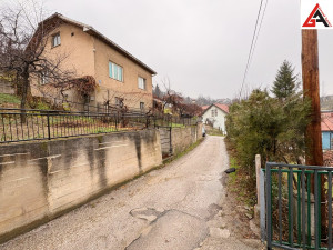 Kuća 140 m2 sa garažom i 455 m2 okućnice (Cankareva) - Zenica photo 5