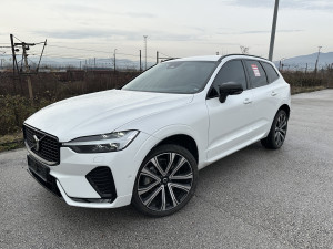 Volvo XC60 B5 PLUS DARK AT AWD u dolasku