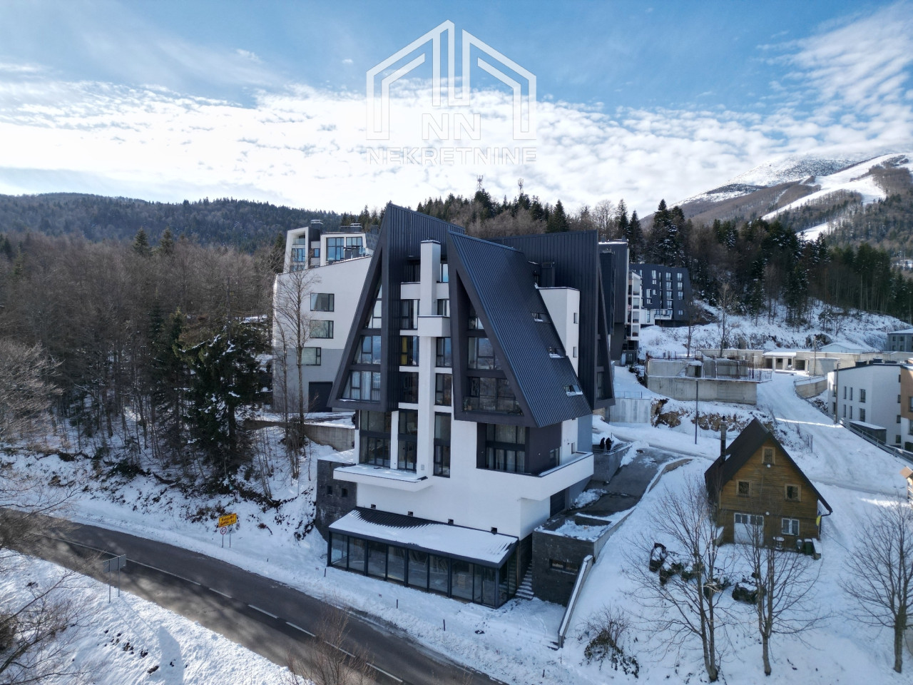 NN Nekretnine : Trosoban apartman 64m2 - Bjelašnica 2