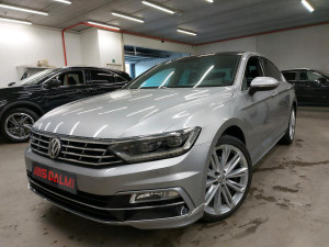VW Passat 1.6 TDI DSG7 R-LINE FULL-LED PANORAMA VIRTUAL Navi