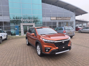 SUZUKI S-CROSS GL+,4WD,AT