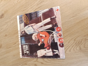 Elton Motello - Victim od time