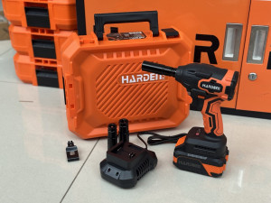 Aku Udarni Odvijač HARDEN sa baterijom i punjačem 758452