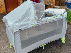 KREVETIC ZA BEBE  putni IGRAONICA  VRTIC CHIPOLINO BELLA 2 nivoa