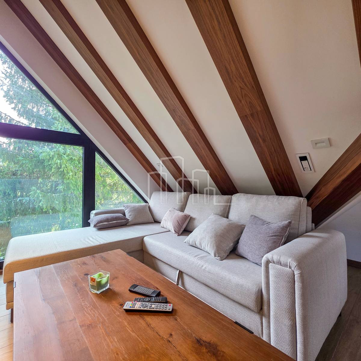 Opremljen Penthouse apartman 54m2 Dvorišta Jahorina prodaja 5