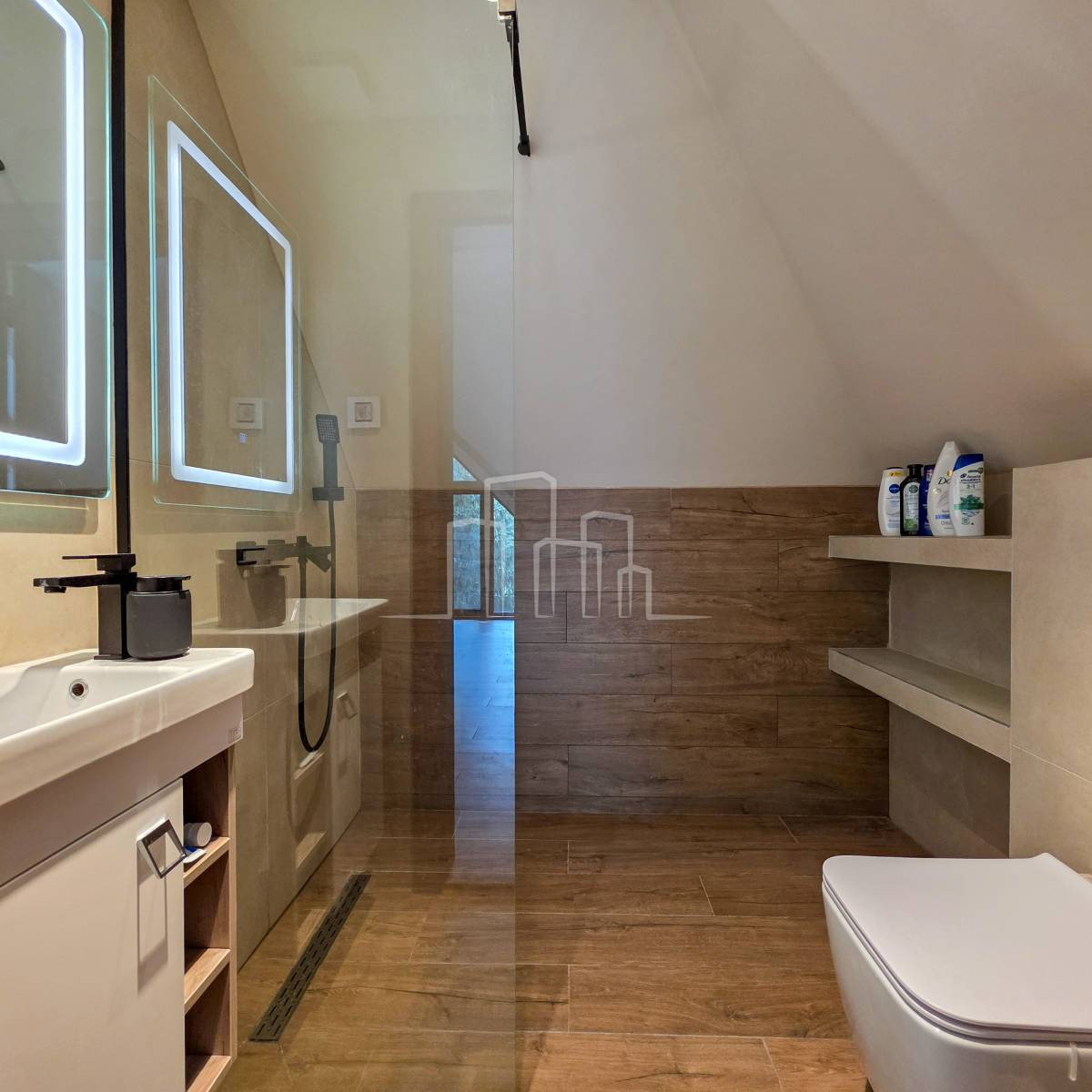 Opremljen Penthouse apartman 54m2 Dvorišta Jahorina prodaja 26