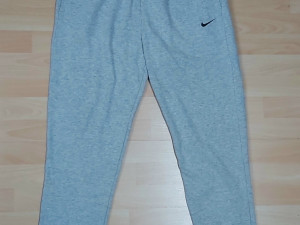 Muška trenerka donji dio Nike original Veličina L