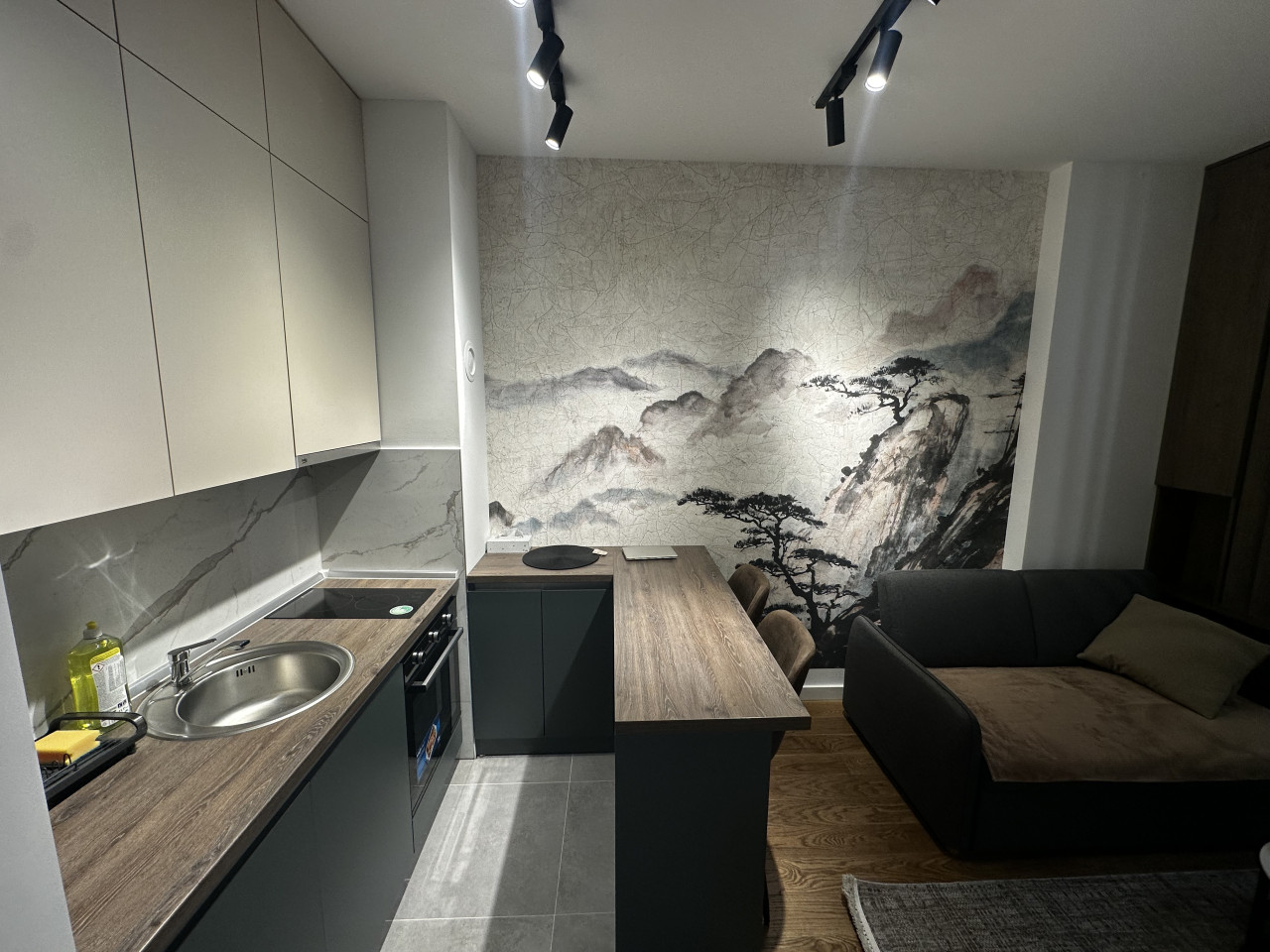 LUX garsonjera + parking - GRAND TRADE - 33 m2 3