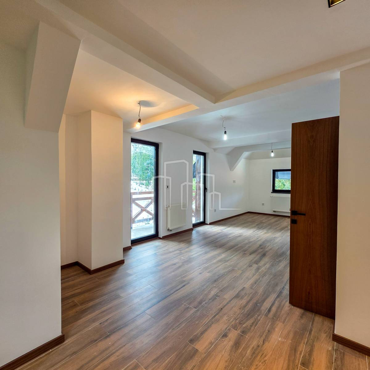 Komforan apartman sa dvije spavaće sobe 79m2 Dvorišta 13