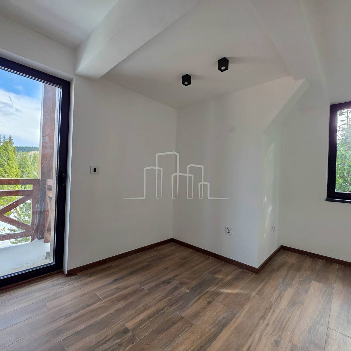 Komforan apartman sa dvije spavaće sobe 79m2 Dvorišta 22