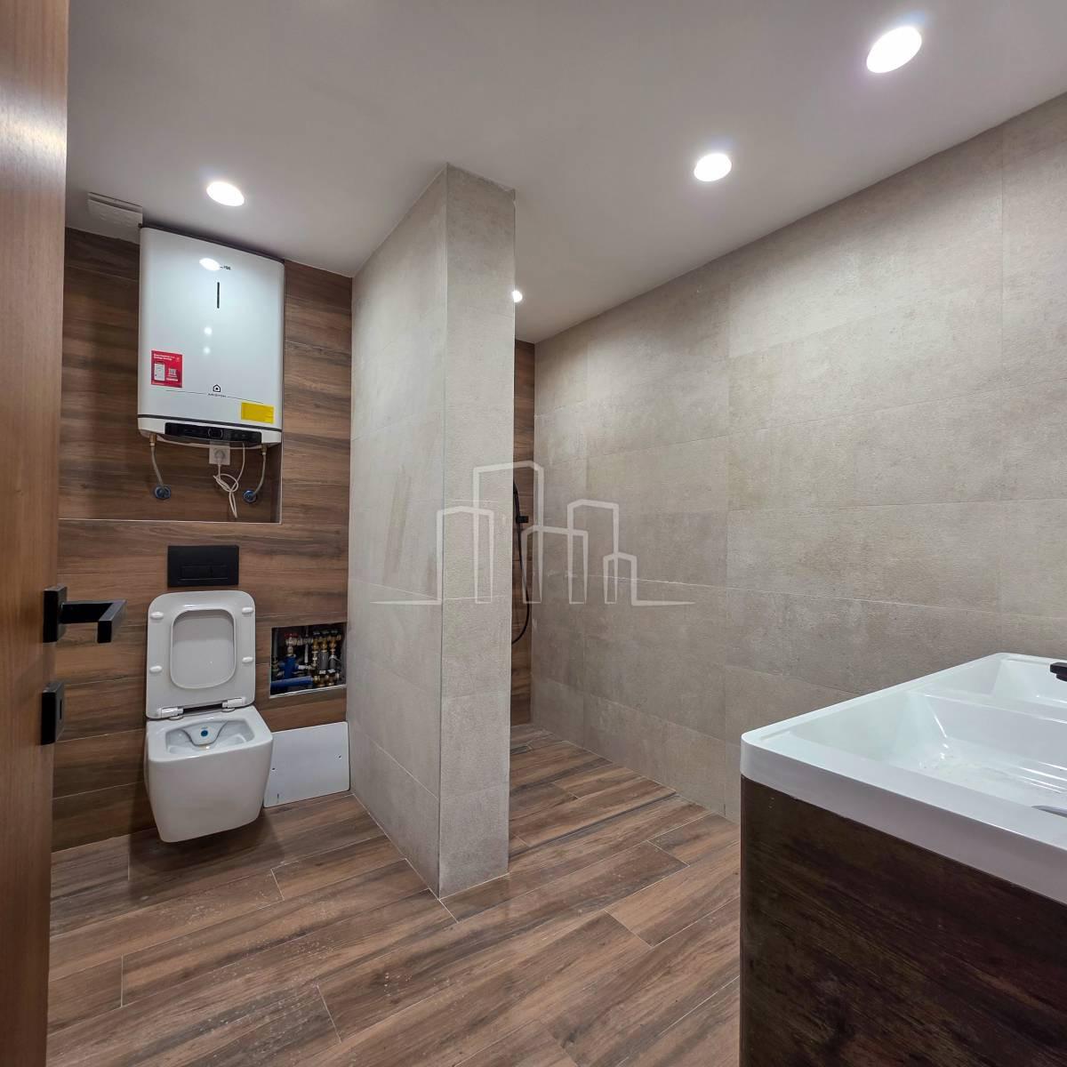 Komforan apartman sa dvije spavaće sobe 79m2 Dvorišta 27
