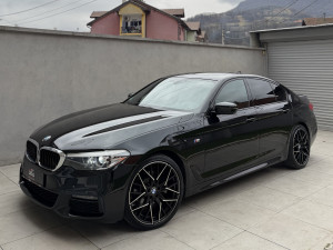 BMW 520 G30 M-OPTIC // 2019 // FULL OPREMA // TEK UVEZEN