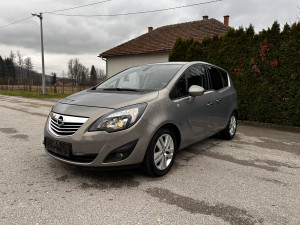 Opel  1.7 CDTI 2011 UVOZ