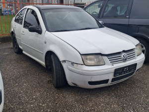 Bora jeta 1.8t dijelovi Trivan