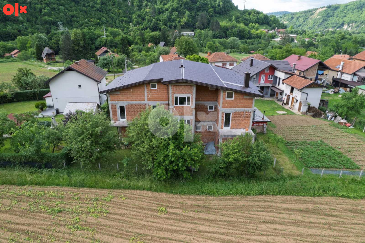 Dvije kuće Zbilje Visoko 800m2 3