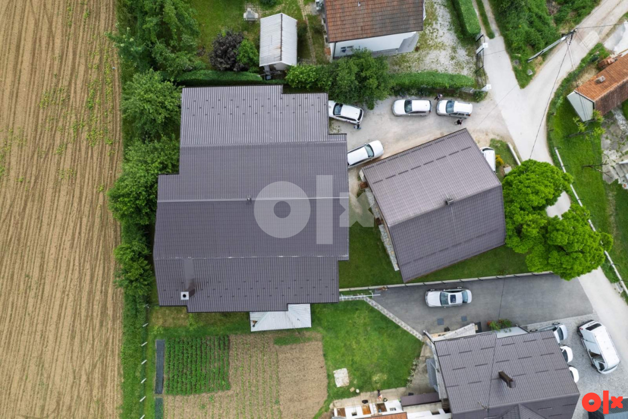 Dvije kuće Zbilje Visoko 800m2 4