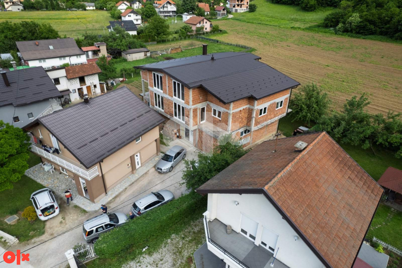 Dvije kuće Zbilje Visoko 800m2 5