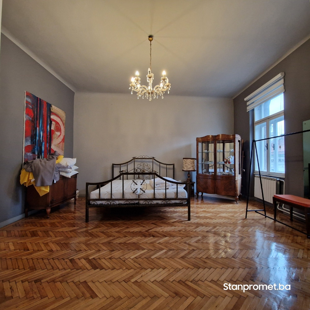 Salonski stan Katedrala prodaja Sarajevo 6