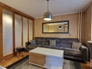 Trosoban stan Čengić Vila prodaja GARAŽA