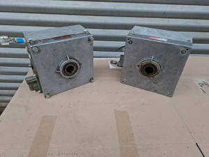 Elektromotor reduktor trofazni 2kom