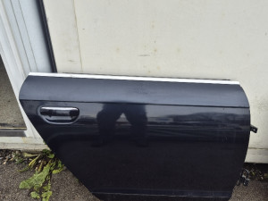 Vrata zadnja desna Audi a6 4f