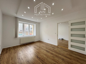 NN Nekretnine : Poslovni prostor 55m2 - Čobanija / Centar