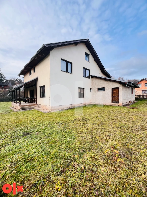 Kuća Sumbulovac, Pale 370m2