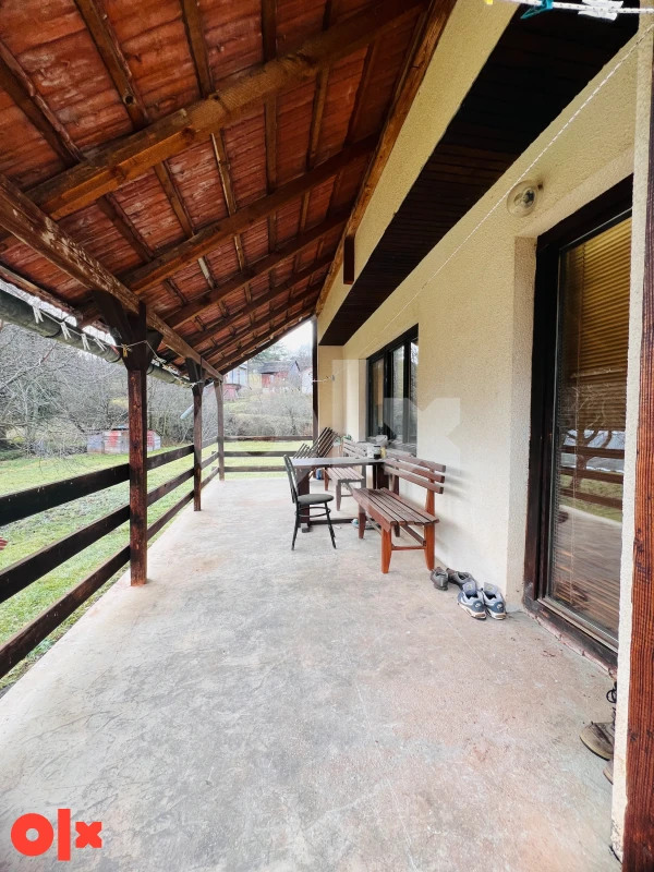 Kuća Sumbulovac, Pale 370m2 6