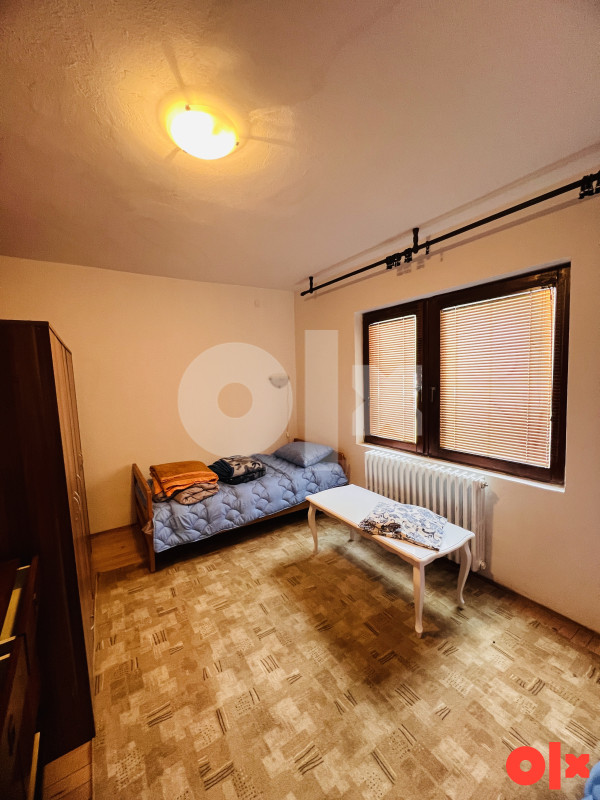Kuća Sumbulovac, Pale 370m2 13