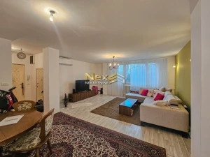 Trosoban stan Alipašino Polje/Novi Grad 78m2