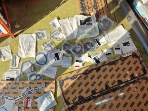 Garnitura dihtunga za bager hyundai 145