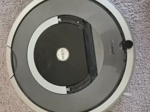 Robot usisvac Roomba 780 za djelove