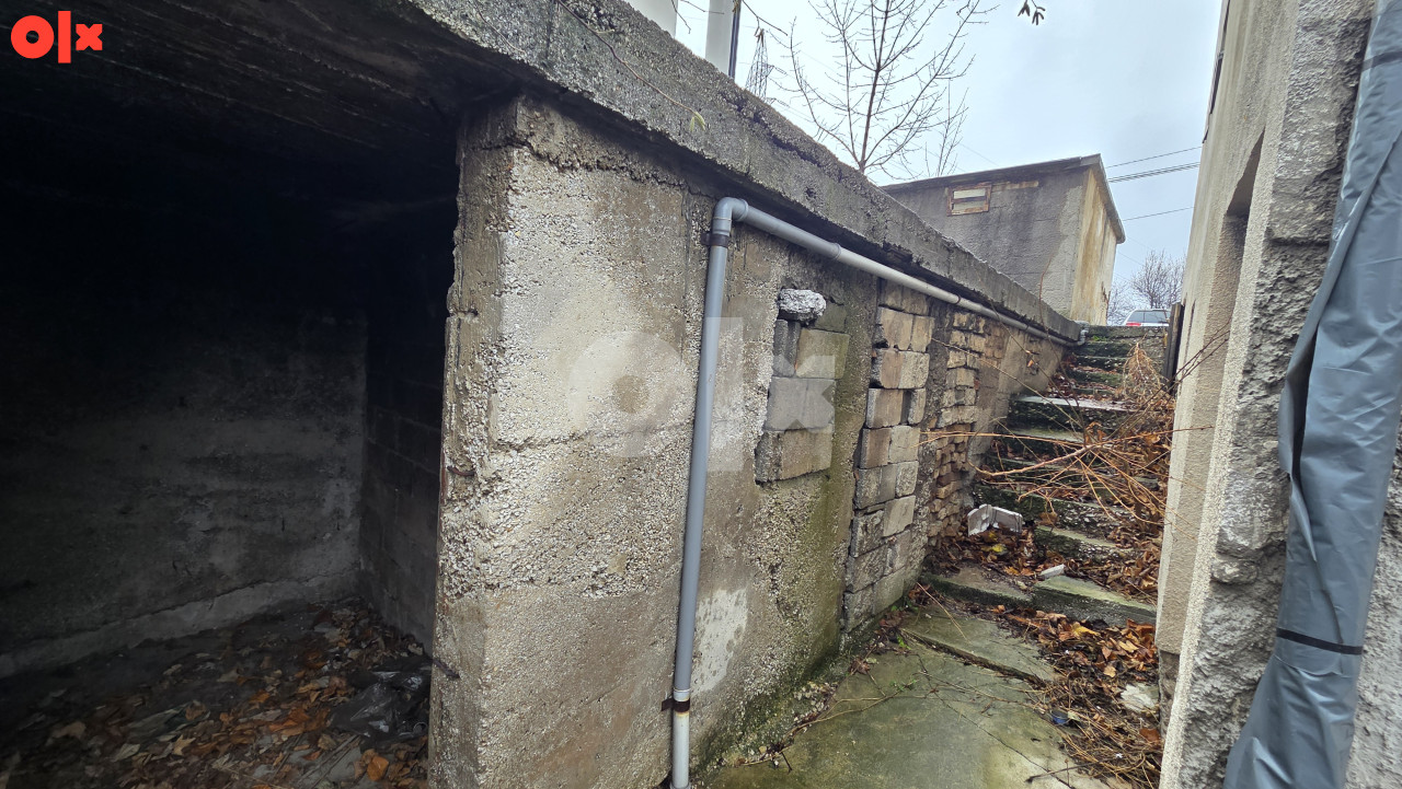 Kuća Zahira Panjete 81m2 / 171m2 okućnica / Buca potok/Pofalici 10