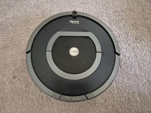 Roomba robot usivac 785 za djelove