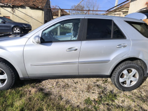 Vrata prednja lijeva Mercedes ML w164 320cdi