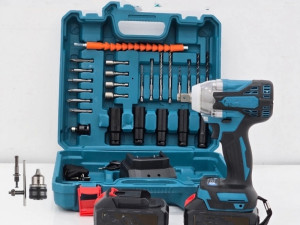 Aku odvijač udarni sa alatom