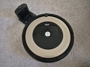 Robot usisivac Irobot Roomba 895