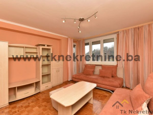 BULEVAR - Dvosoban stan 61 m2, sa velikim balkonom