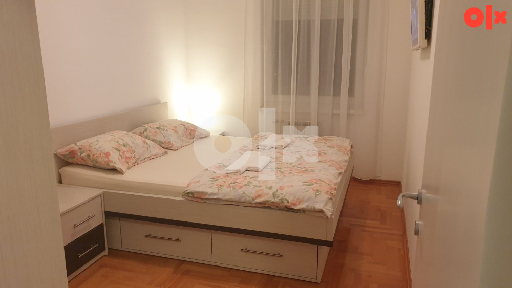 Stan na dan, sa garažom, Mejdan-Obilićevo Banja Luka 065982188 - Więcej