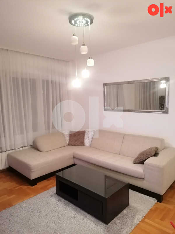 Stan na dan, sa garažom, Mejdan-Obilićevo Banja Luka 065982188 2