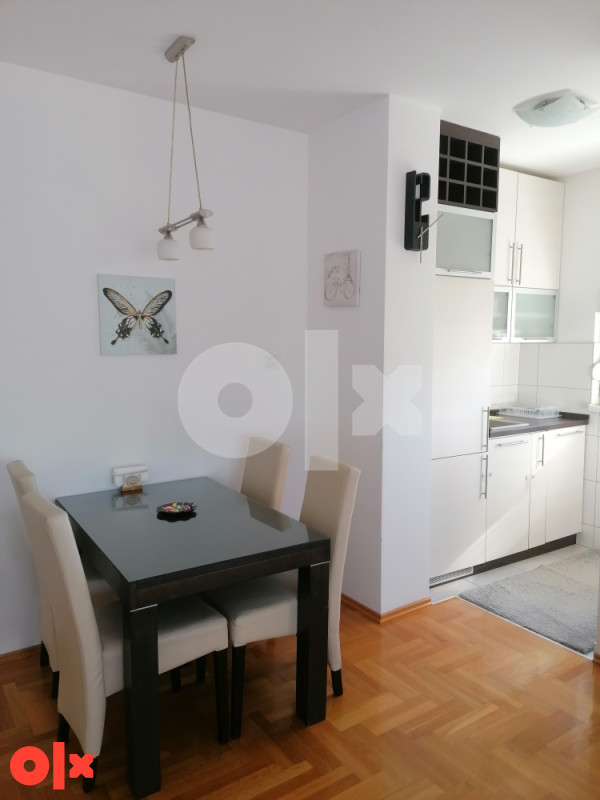 Stan na dan, sa garažom, Mejdan-Obilićevo Banja Luka 065982188 - Widok 5