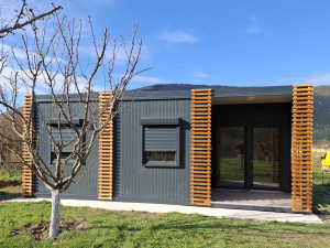 Vikendica 44m2 PROIZVODNJA