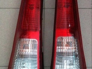 Stopka stop lampa svjetlo ford fusion 02-05 lijeva +Desna