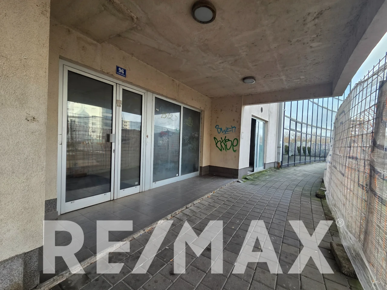 Kreiraj svoj idealan prostor! Roh bau,48m2, namjena pekoteka 2