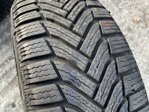 205/55-16 Michelin zimska 2023DOT 1kom