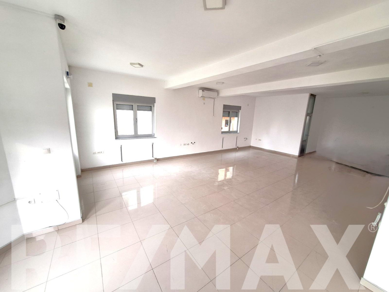 Višenamjenski  poslovni prostor naselje  ADA - 120m2 7