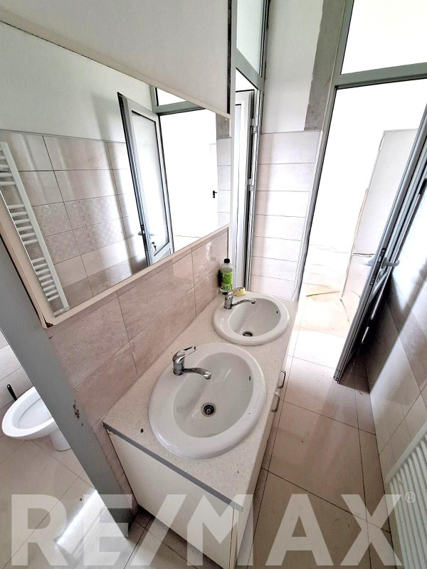 Višenamjenski  poslovni prostor naselje  ADA - 120m2 8