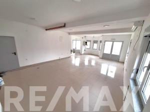Višenamjenski  poslovni prostor naselje  ADA - 120m2