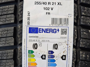 Continental 255/40R21 zimska